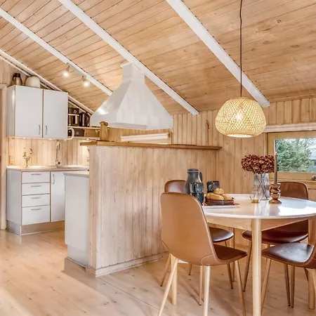 Seda - 600m From The Sea By Interhome